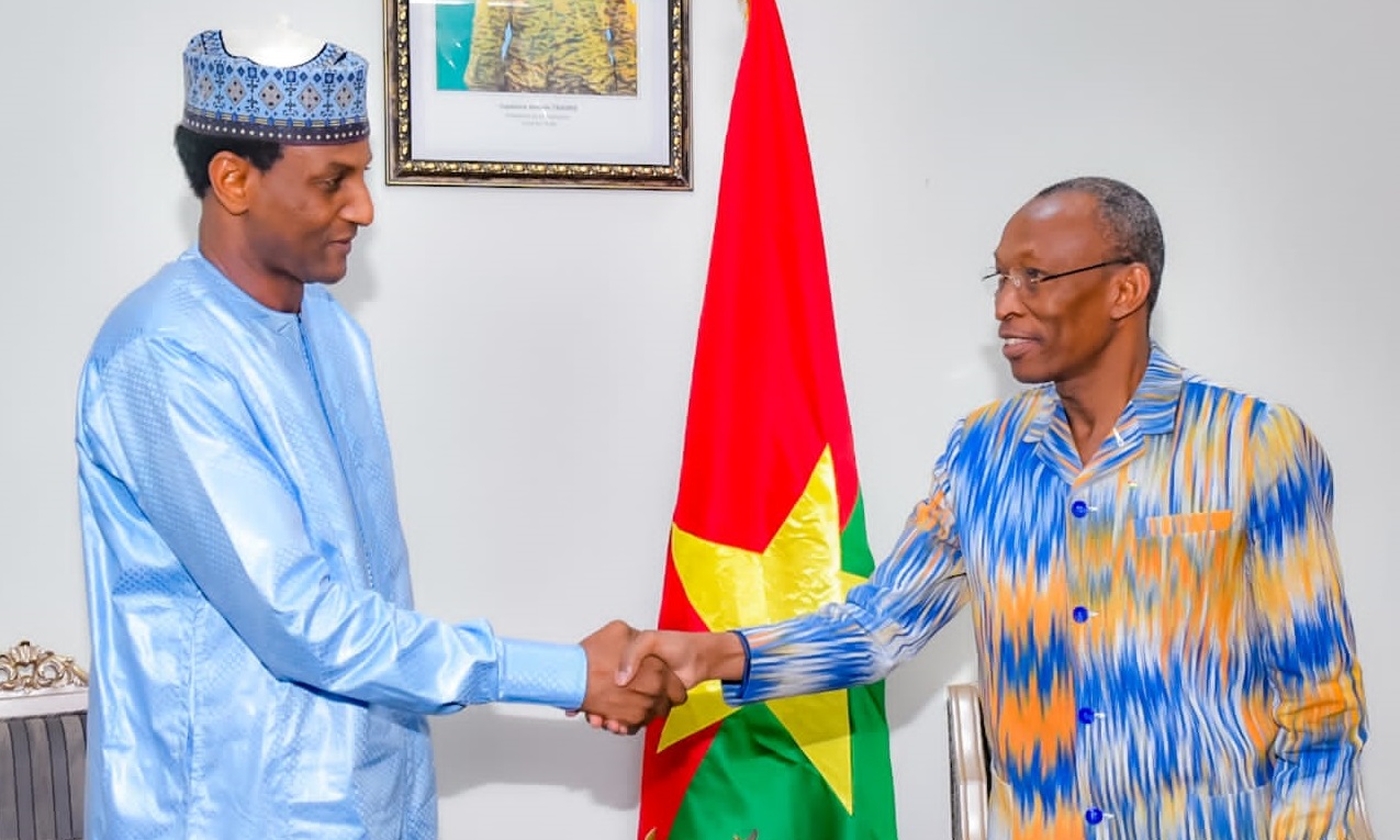 Diplomatie : Lamine Zeine rencontre Joackim Appolinaire de Tambela