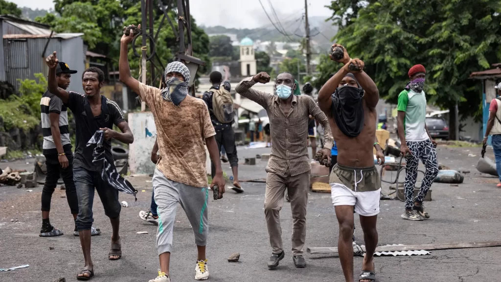 Comores-des-manifestants-dans-la-rue