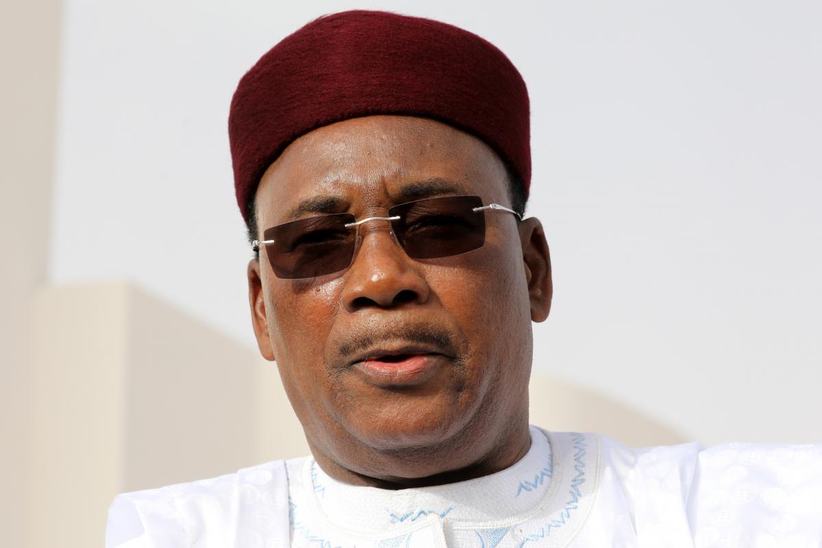 Niger : Mahamadou Issoufou porte plainte contre Sylvain Itté