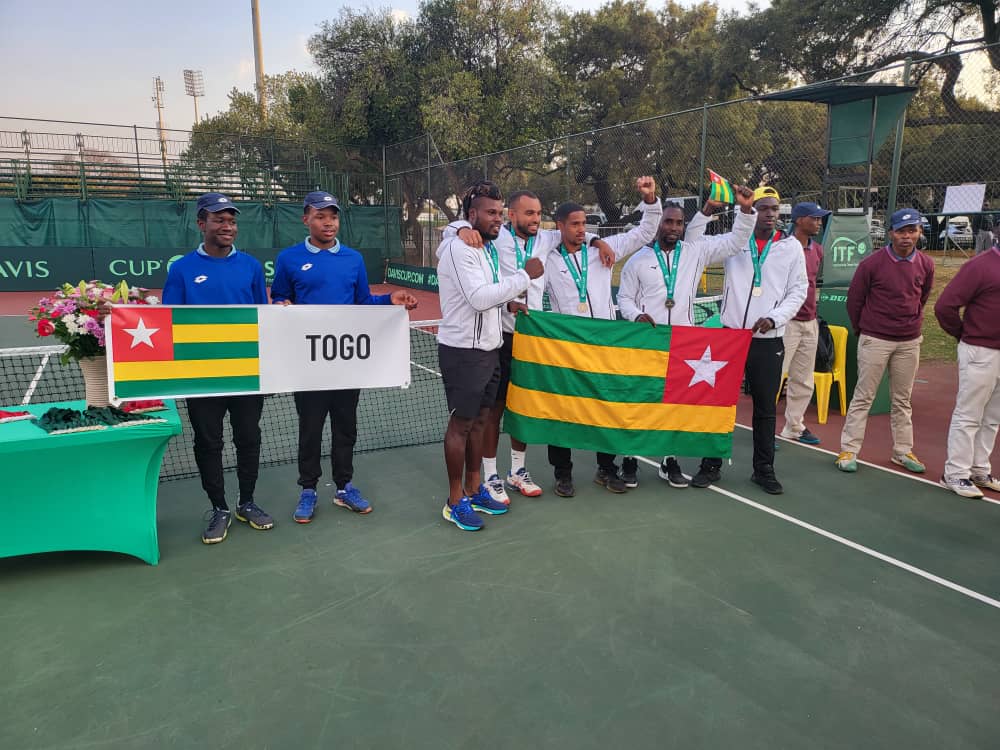 Le tennis Togolais frappe fort : Victoire historique en Coupe Davis