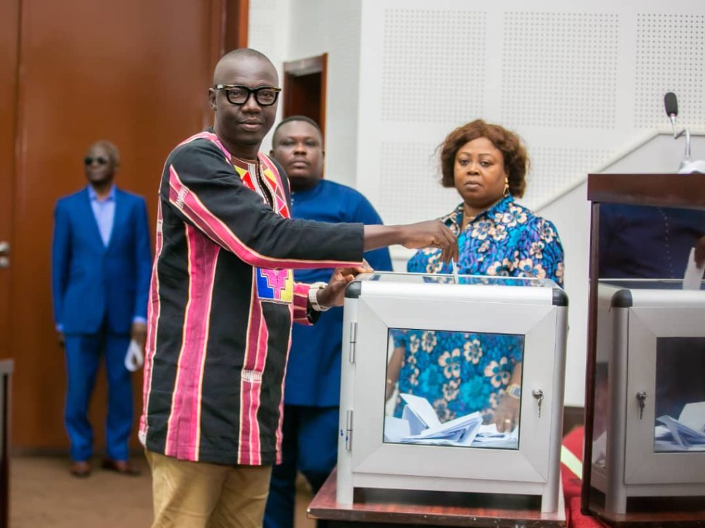 Nouvelle constitution du Togo : les surprises enregistrées au parlement