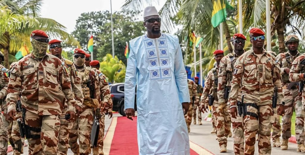 Guinée : le colonel Mamadou Doumbouya livre ses ministres au forces spéciales