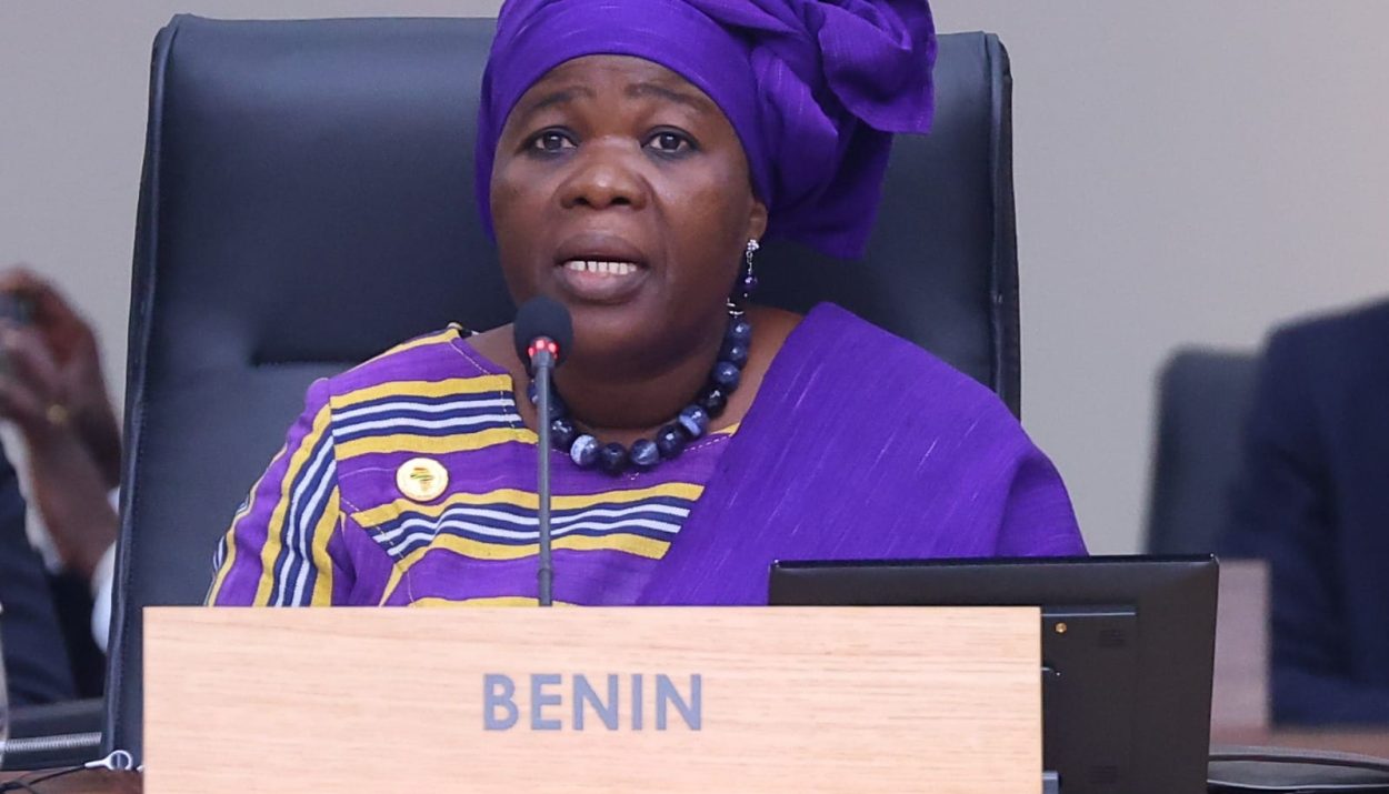 Mariam Chabi Talata, vice-présidente du Bénin et membre du parti Union progressiste le renouveau, fait face à une plainte déposée devant