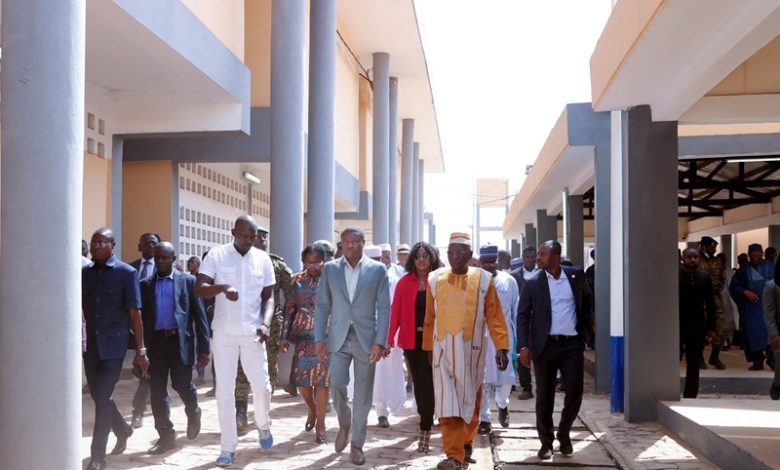 Faure Gnassingbé inaugure un marché ultra moderne à Sokodé (photos)