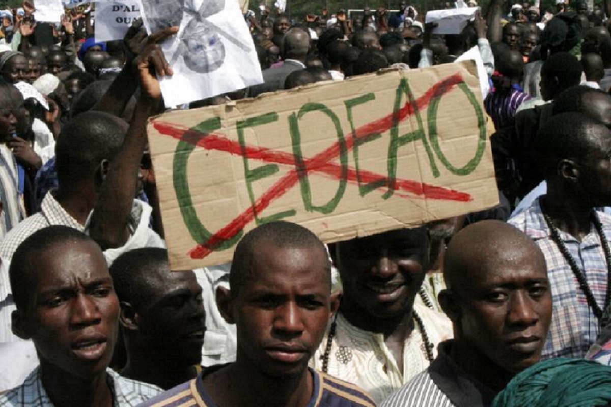 AES : La majorité des Togolais prêts à tourner le dos à la CEDEAO ?